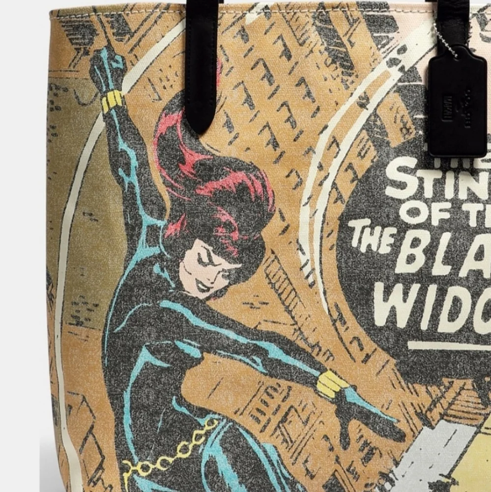 😻COACH😻 X MARVEL Black Widow Tote be first at cosplay! - Picture 2 of 12